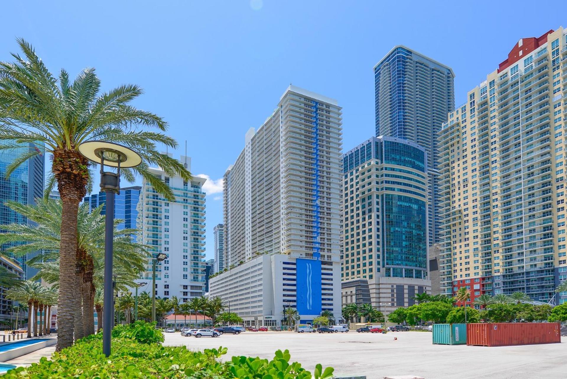 Prime Brickell Condo With Stunning Views Маямі Екстер'єр фото